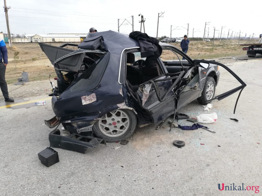Sumqayıtda ağır qəza: 2 ölü, 4 yaralı - FOTO (YENİLƏNİB)