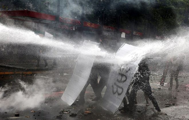23 nəfər öldüyü etiraz aksiyasından - FOTOLAR