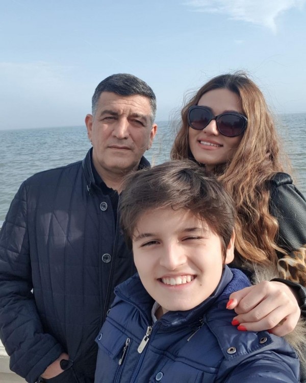 Mələkxanım Əyyubova polkovnik əri ilə - FOTOLAR