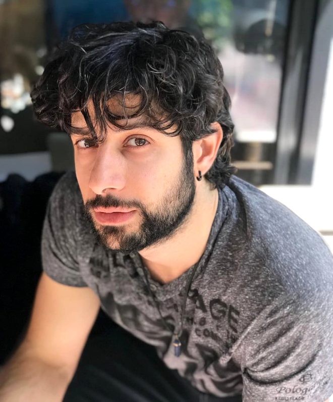 Hər kəs o gəncdən danışır - Bir vaxtlar "səfeh" kimi baxırdılar, indi isə... (FOTOLAR)