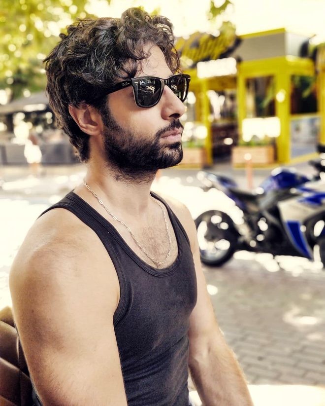 Hər kəs o gəncdən danışır - Bir vaxtlar "səfeh" kimi baxırdılar, indi isə... (FOTOLAR)