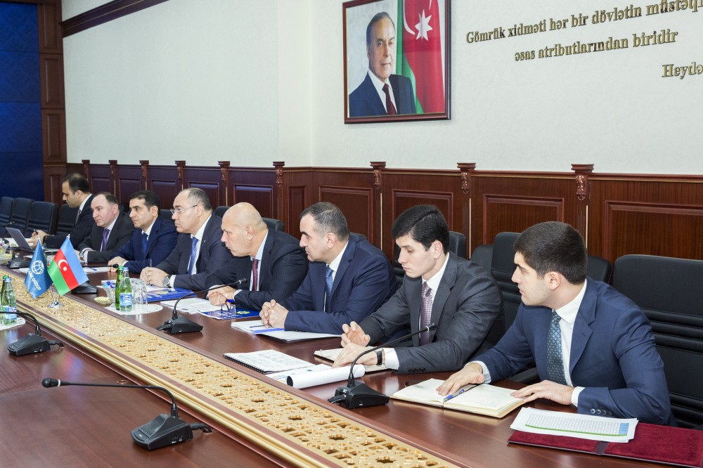 Səfər Mehdiyev Dünya Bankının Azərbaycandakı rəhbəri ilə görüşüb - FOTO