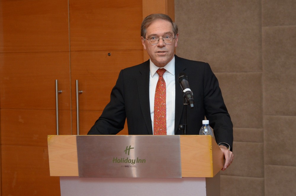 Ramin Quluzadə seminarda çıxış etdi - FOTO