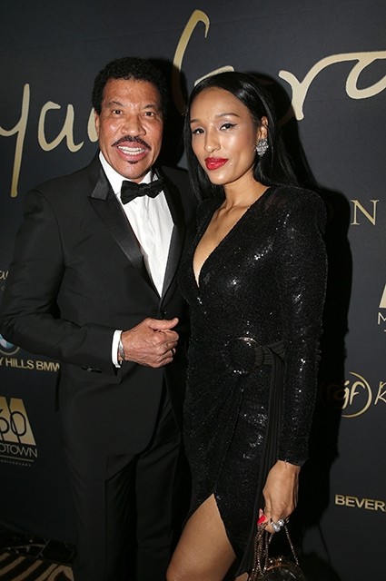 Maykl Ceksonun qızı sevgilisi ilə - FOTOLAR