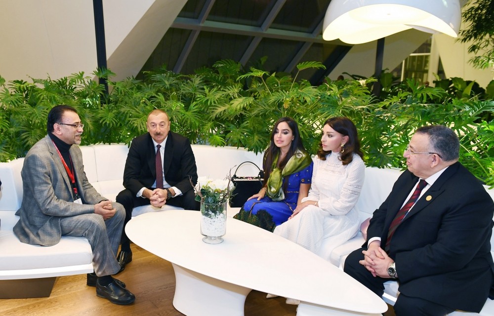 Prezident və xanımı dini liderlərlə ziyafətdə - FOTOLAR