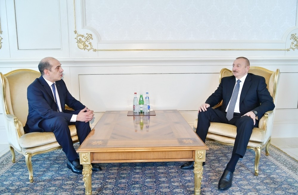 İlham Əliyev yeni səfirlərin etimadnamələrini qəbul etdi - FOTOLAR