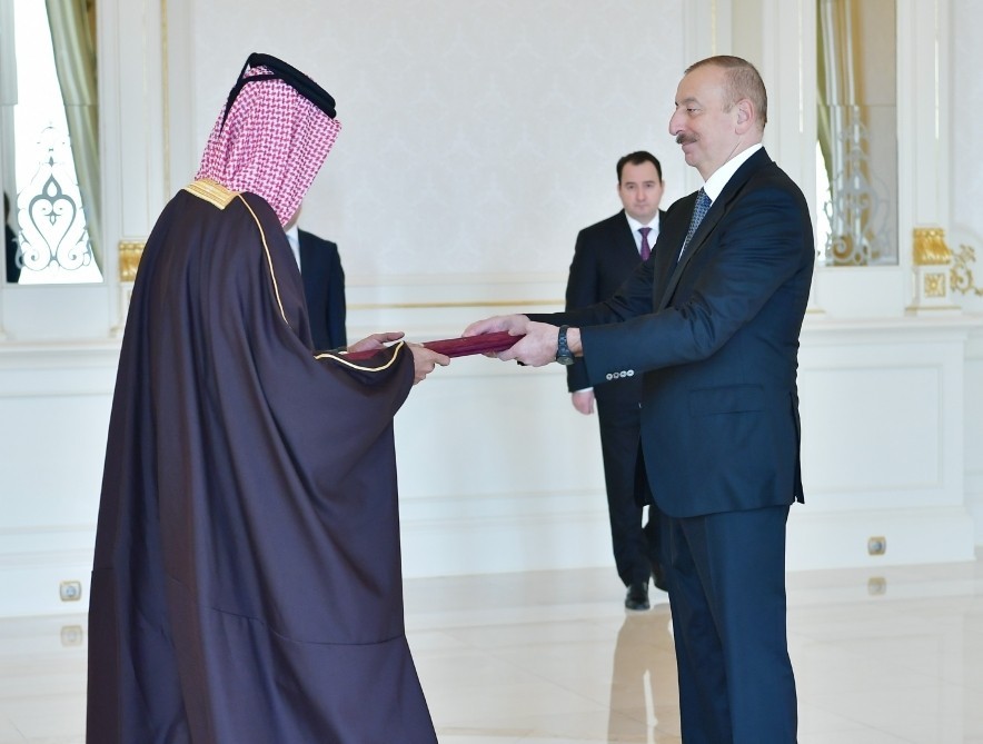 İlham Əliyev yeni səfirlərin etimadnamələrini qəbul etdi - FOTOLAR