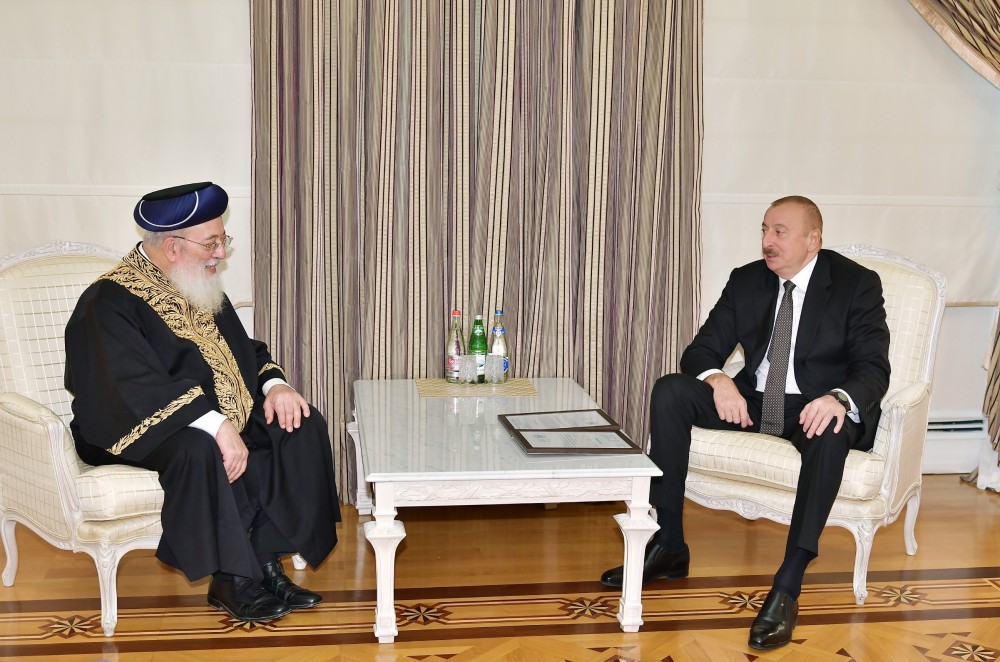 İlham Əliyev yeni səfirlərin etimadnamələrini qəbul etdi - FOTOLAR