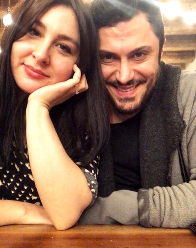 Məşhur aktrisa nişanlısından ayrıldı - FOTO