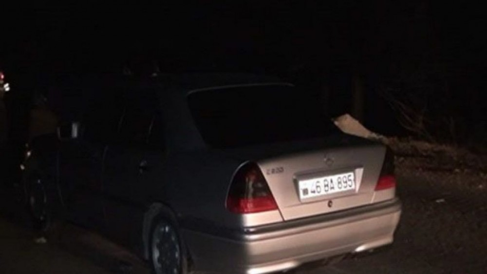 “Mercedes” sürüyə çırpıldı, heyvanlar öldü - FOTO