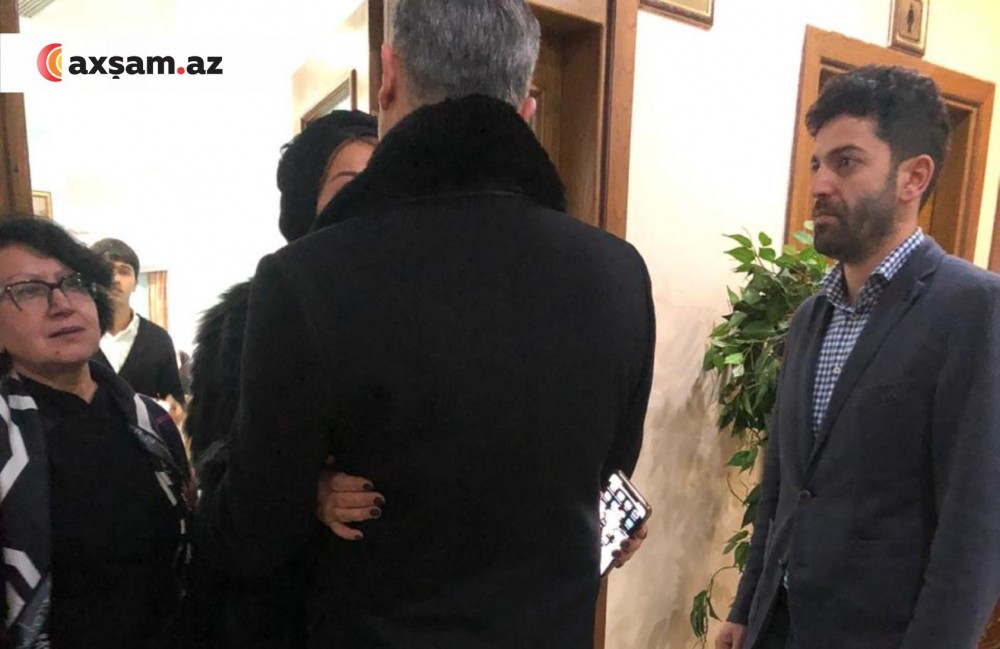 Aygün Kazımova qardaşının yasında - FOTOLAR