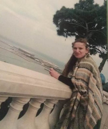 Məktəbdən qızını götürməyə gedən qadın itkin düşdü - FOTO