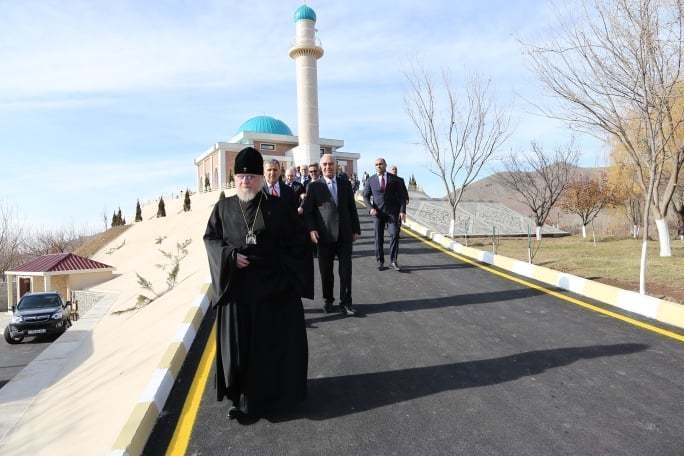 Şeyxülislam "Allahşükür" məscidinin açılışında - FOTOLAR