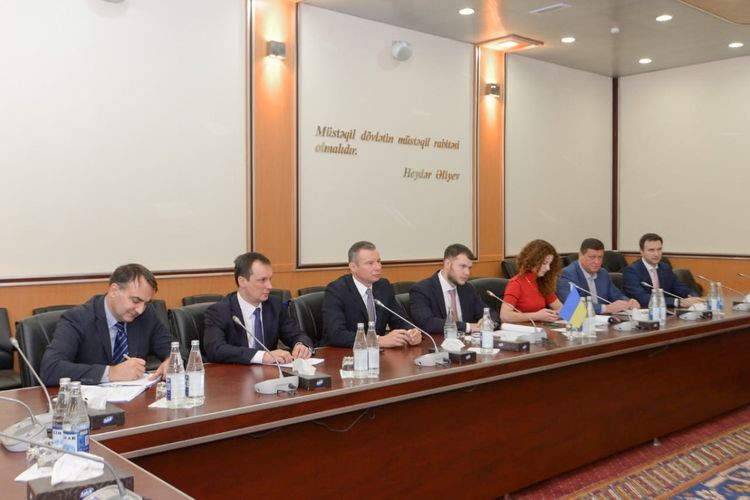 Ramin Quluzadə Ukraynanın İnfrastruktur naziri ilə görüşüb - FOTO