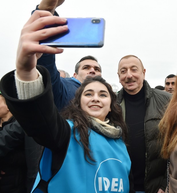 İlham Əliyev və Mehriban Əliyeva Şamaxıda ağac əkdi - YENİLƏNİB