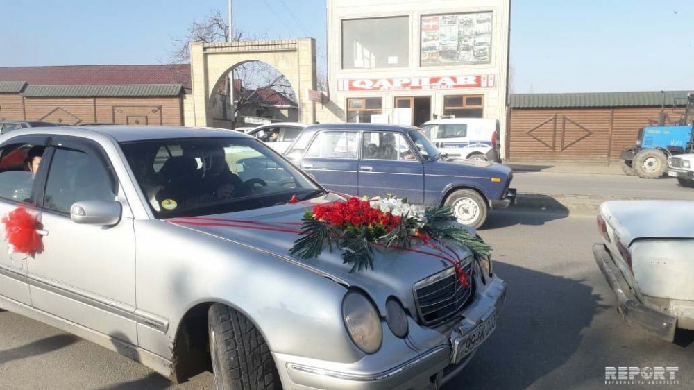 Azərbaycanda "gəlin maşını" qəzaya düşdü - FOTOLAR