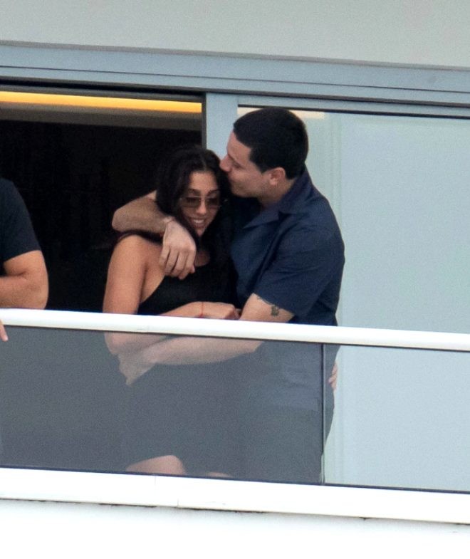 Madonna özündən 35 yaş kiçik sevgilisi ilə görüntüləndi - FOTOLAR