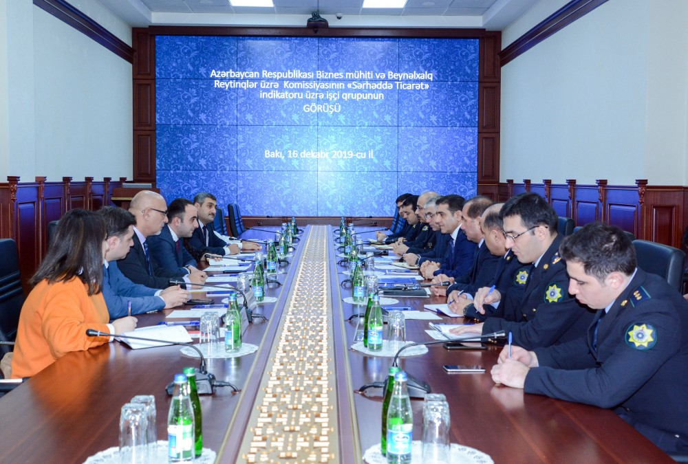 Gömrük Komitəsində “Sərhəddə ticarət” iclası keçirilib - FOTO