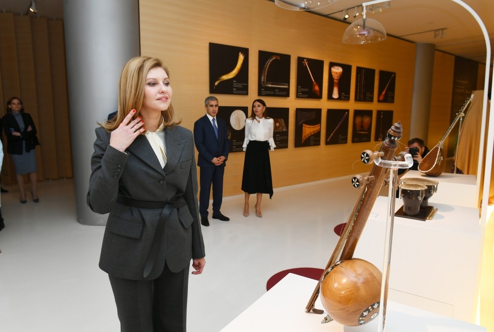 Yelena Zelenskaya Heydər Əliyev Mərkəzi ilə tanış oldu - FOTOLAR