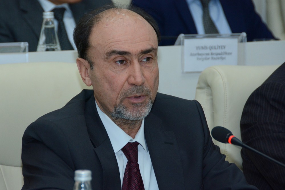 Sahibkarlığın inkişafında vergi siyasəti müzakirə olunub - FOTO