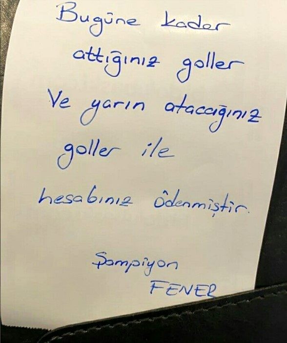 "Fənərbaxça"nın futbolçusuna derbi öncəsi SÜRPRİZ - FOTO
