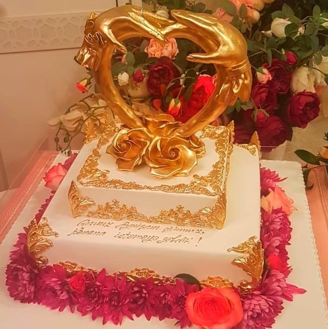 Aybəniz Haşımova kürəkəninin fotosunu paylaşdı 