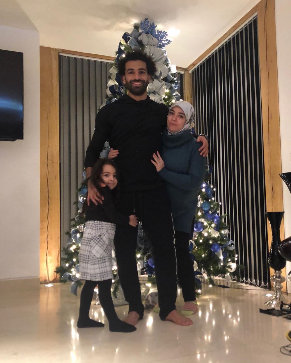 Salah "yolka" ağacına görə tənqid olundu - FOTO