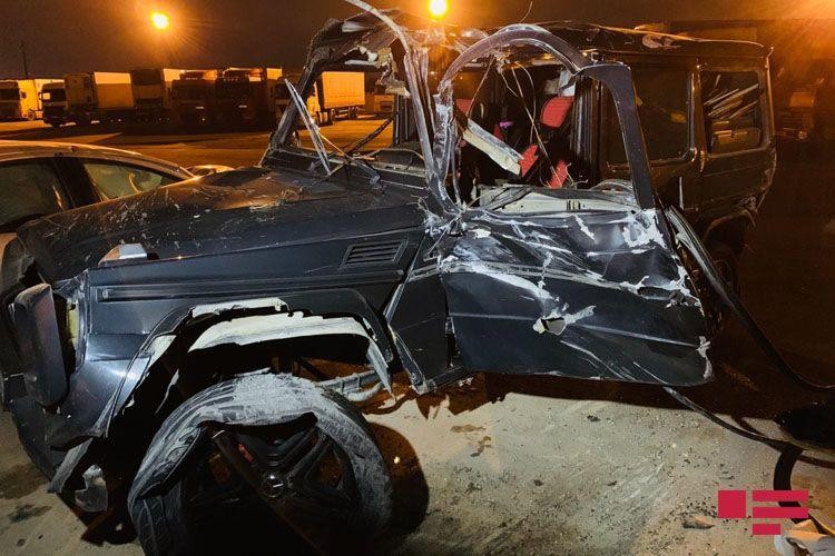 Sumqayıt yolunda "Gelandewagen" qəzaya düşdü - VİDEO