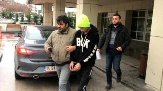 Ticarət mərkəzində əxlaqsızlıq edən şəxs saxlanıldı - Fotolar