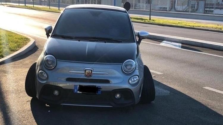 Məşhur futbolçu avtomobil qəzası keçirdi – FOTO