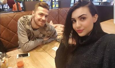 “Qarabağ”ın eks qapıçısı bu qızla evləndi - FOTOLAR
