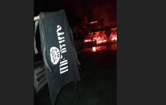 ABŞ-ın hərbi-dəniz bazasına hücum: 5 hərbçi öldü (FOTO)