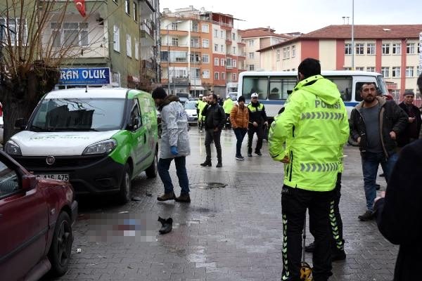 Yolu keçərkən arvadının öldüyünü öyrəndi - Fotolar