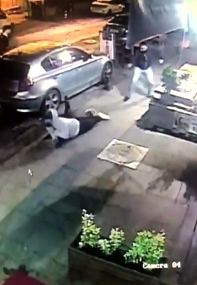Dostunu silahla güllələyib öldürdü - FOTO
