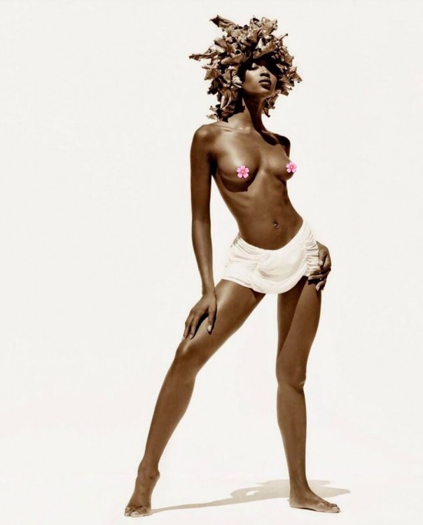 90-cı ildə çılpaq çəkilən model - FOTO