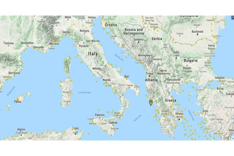 Azərbaycan dənizçiləri 3 miqrantın həyatını xilas etdilər (Foto)