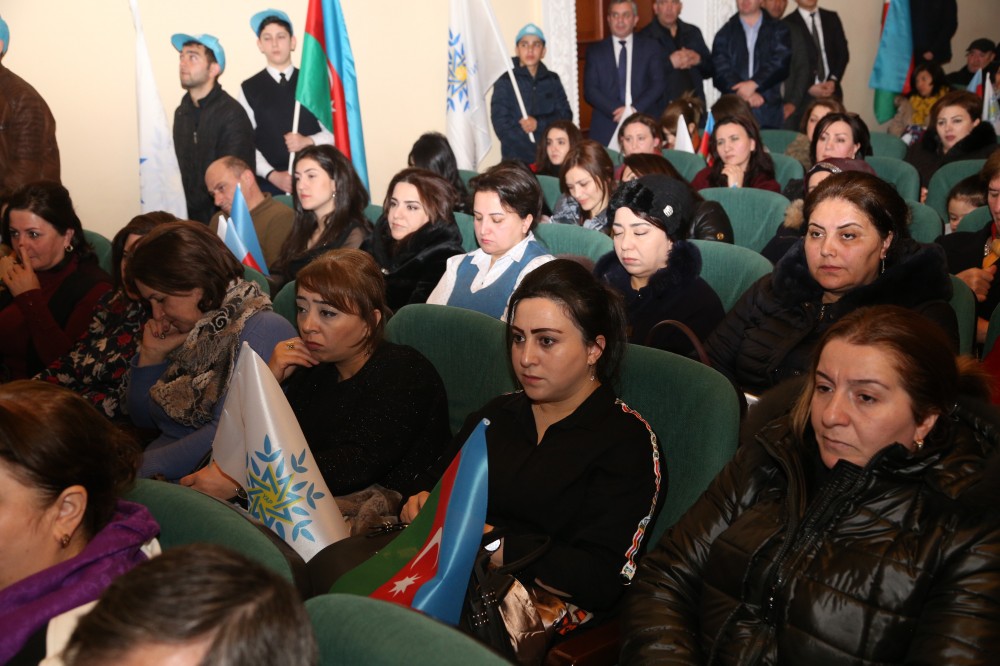 YAP namizədi Laçınlı seçicilərlə görüşlərə Sumqayıtdan start verdi - FOTOLAR