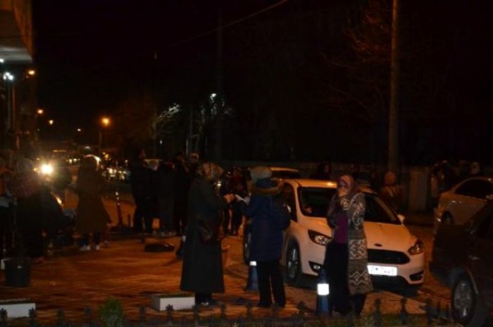 Türkiyədə güclü zəlzələdən sonrakı görüntülər - FOTOLAR