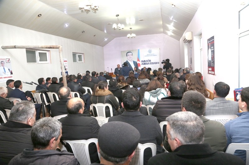 Mahir Abbaszadəyə Yasamalda məskunlaşmış laçınlılarla görüşüb - FOTOLAR