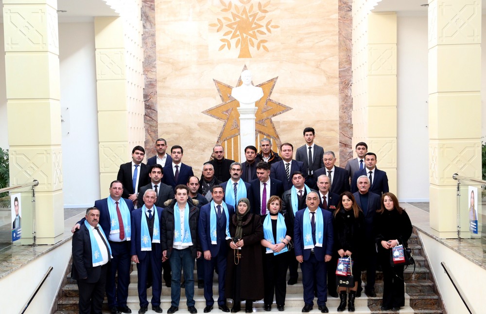 Mahir Abbaszadə seçiciləri ilə növbəti görüşünü Binəqədidə keçirib - FOTOLAR