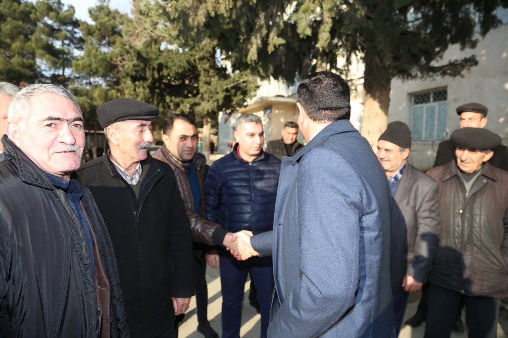 Mahir Abbaszadənin seçiciləri ilə görüşləri davam edir - FOTOLAR