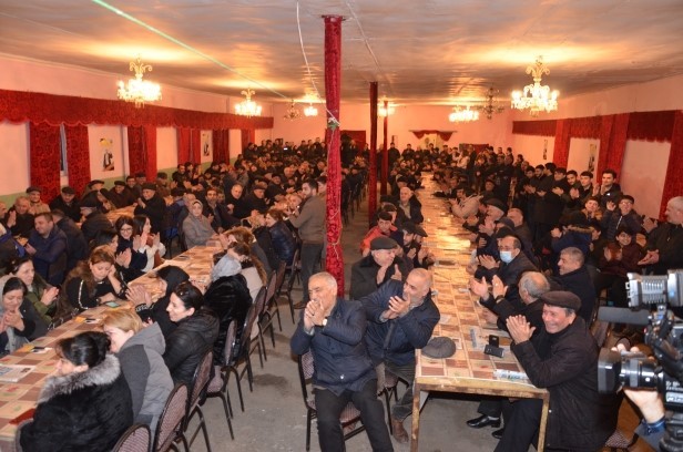İqbal Ağazadə bu dəfə “Şıxlinski”də izdiham yaratdı - FOTOLAR