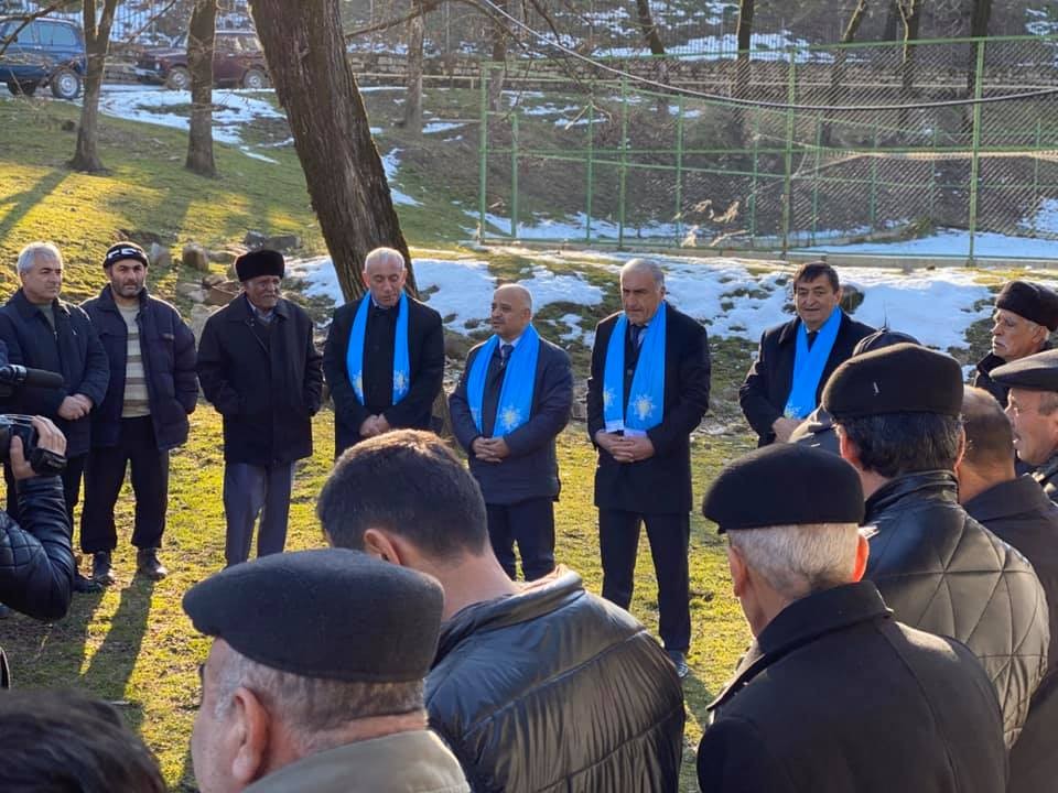 İqbal Məmmədovun seçicilərlə görüşündə izdiham yaşanıb - FOTO