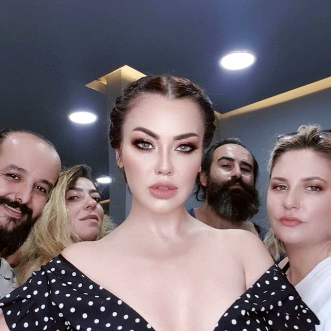 Müğənni estetik əməliyyatlardan sonra tanınmaz hala gəldi - FOTOLAR