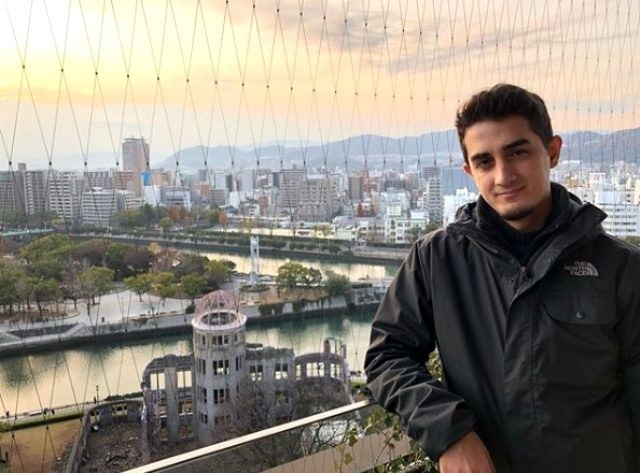 Məşhur bloger koronavirusunun yayıldığı əraziyə getdi - FOTO
