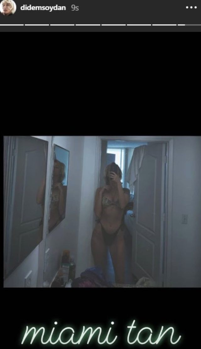 Tanınmış model bikinisi ilə poz verdi - FOTO