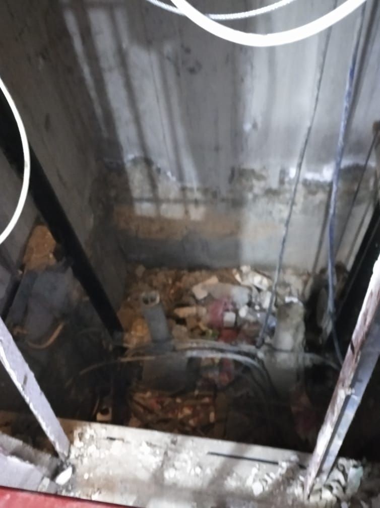 Bakıda liftdə qumbara tapıldı - FOTO