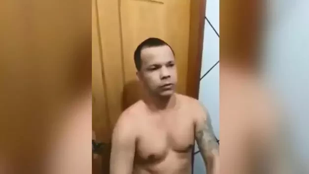 Məhkum qızının paltarlarını geyinərək həbsdən qaçmaq istədi - FOTOLAR