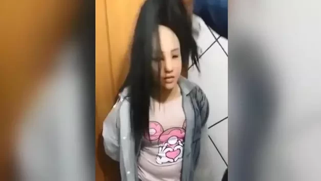 Məhkum qızının paltarlarını geyinərək həbsdən qaçmaq istədi - FOTOLAR