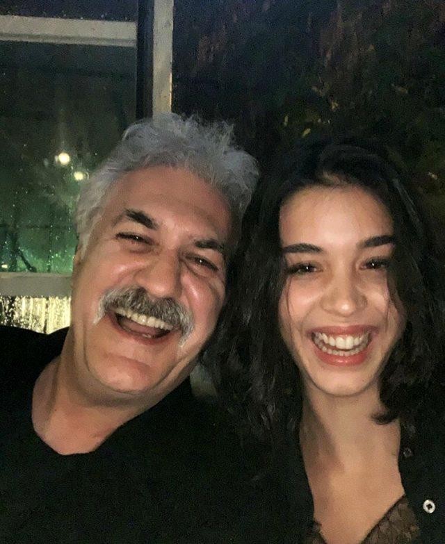Azərbaycanlı aktyor özündən 30 yaş kiçik qızla sevgilidir - FOTO